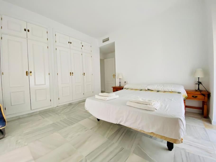 Villa Palacio Playa Y Piscina Grupo Ac Gestion 加的斯 外观 照片