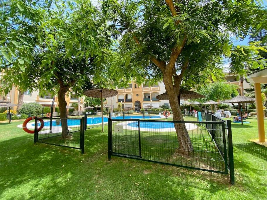 Villa Palacio Playa Y Piscina Grupo Ac Gestion 加的斯 外观 照片