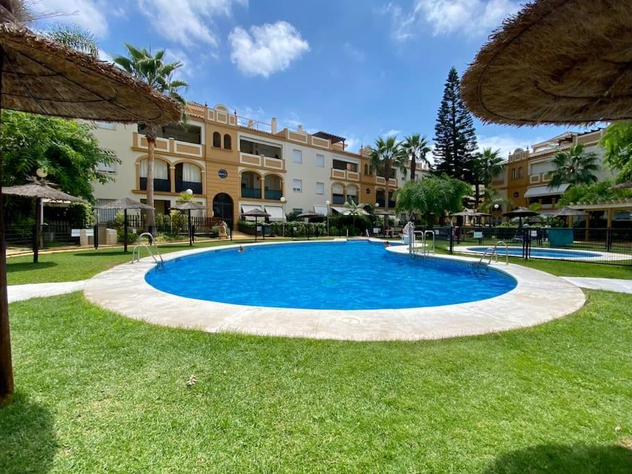 Villa Palacio Playa Y Piscina Grupo Ac Gestion 加的斯 外观 照片